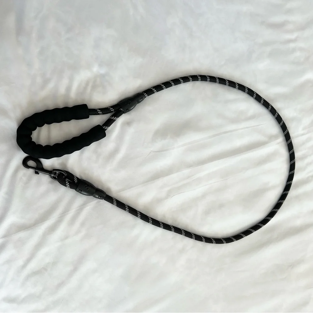 5’ Dog Leash w/White Reflective Stitching, Padded Handle *Discounted Shipping*